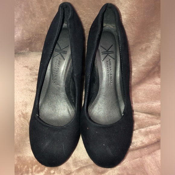 Kardashian Kollection black faux-suede studded wedge heels size 6 M - Picture 2 of 7